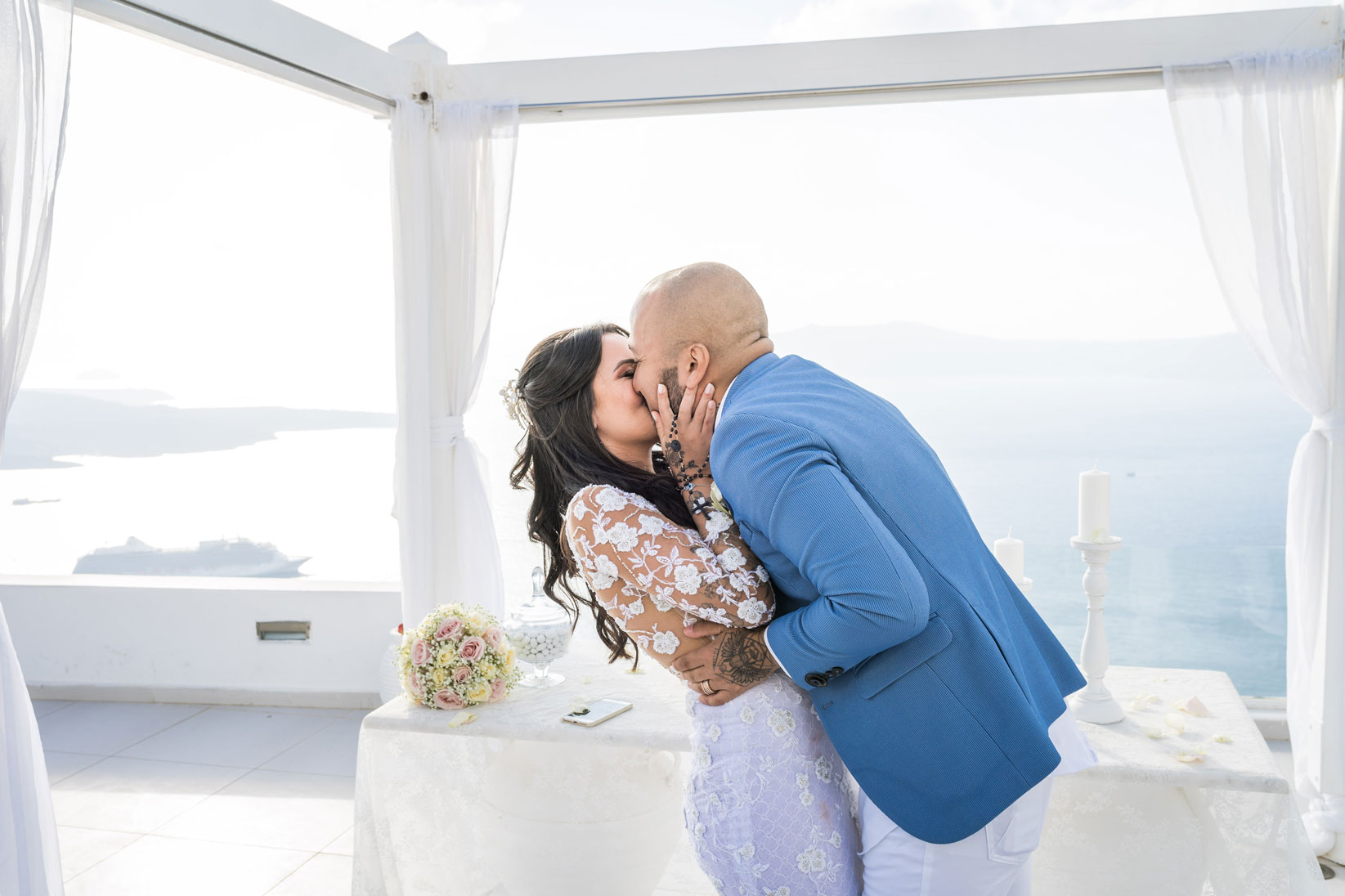Casamento de Vanessa e Gabriel em Santorini