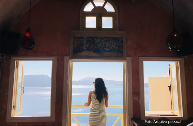 Como é a vida na ilha de Santorini, na Grécia?