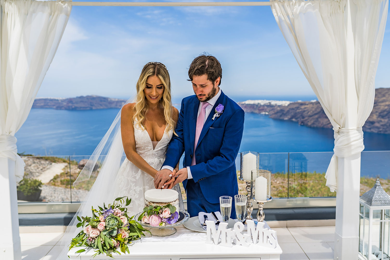 Casamento de Mirelli e Caio em Santorini