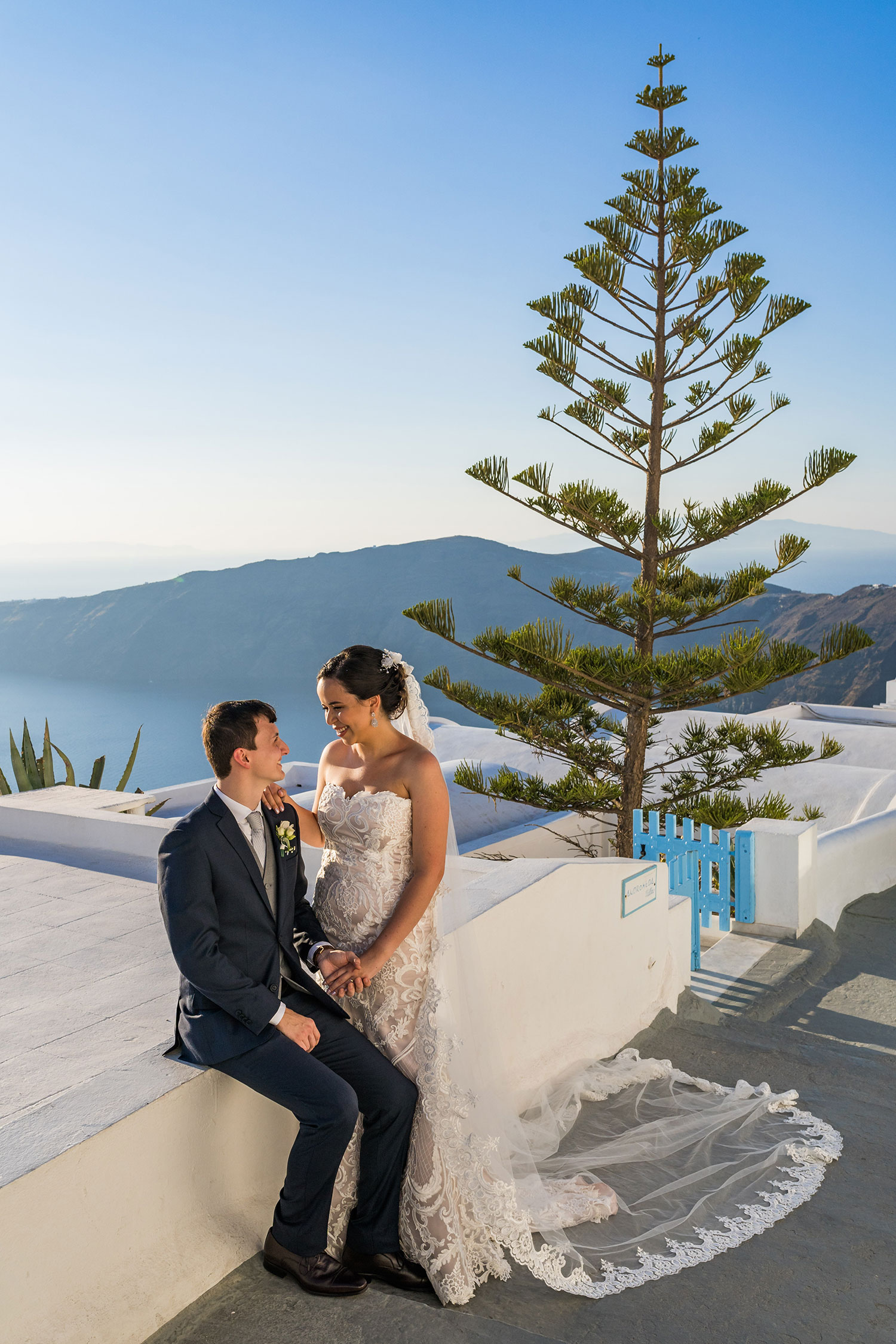 Casamento de Elizabeth e Victor em Santorini