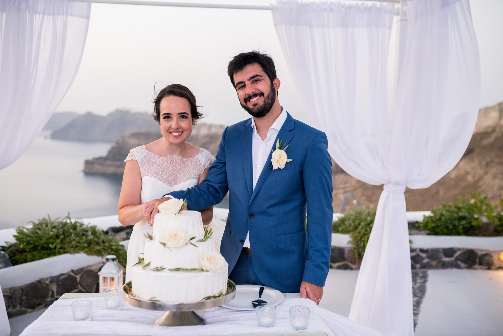 Casamento de Mariana e Stefanos em Santorini